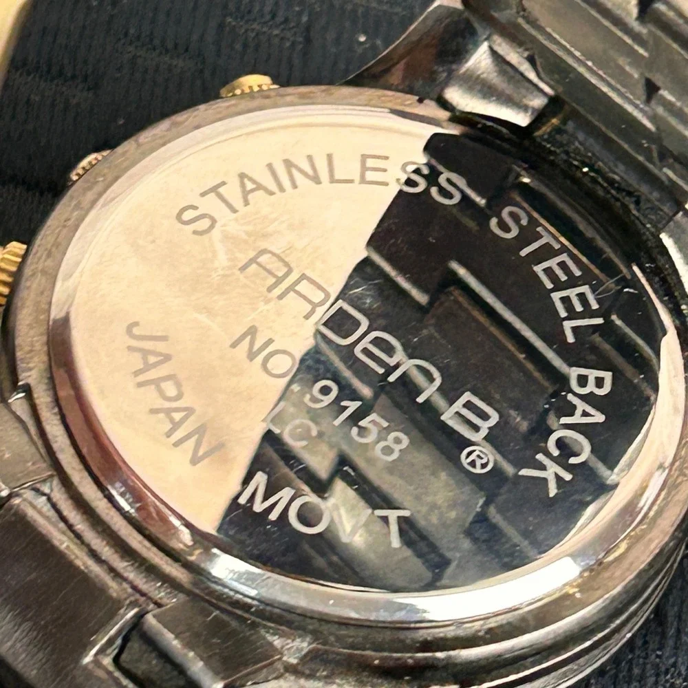 Arden B Mens Two Tone Gold Gunmetal Watch Decorative Subdials‎ 9158 Japan Movt